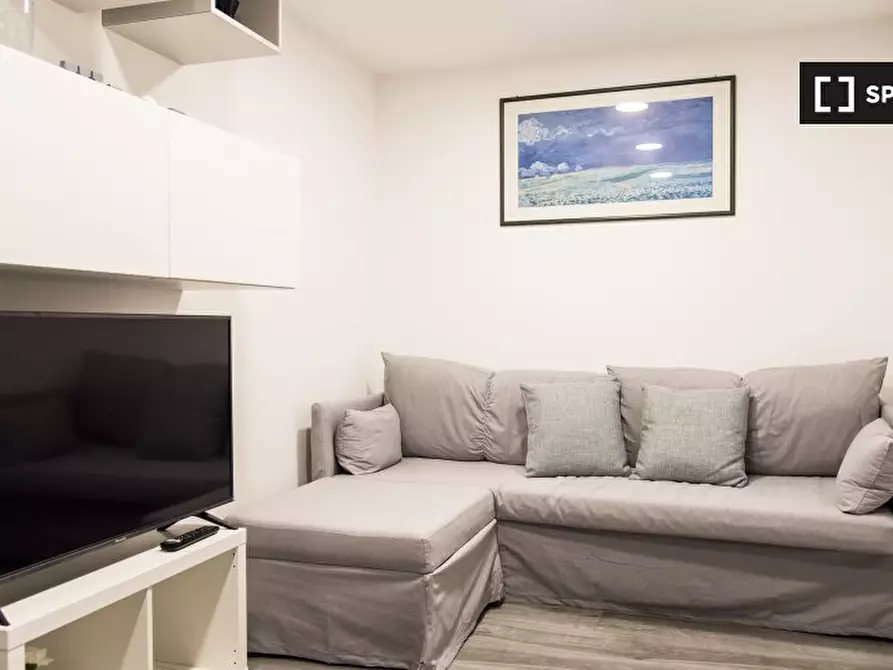 Immagine 15 di Appartamento in affitto  in Via Ariberto a Milano