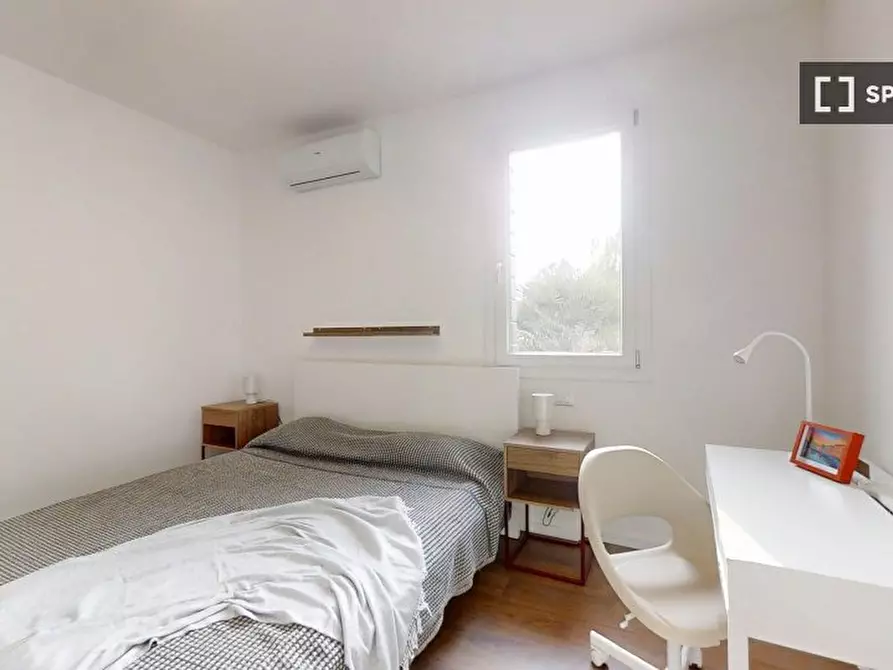 Immagine 2 di Camera condivisa in affitto  in VIA GIAMBELLINO a Padova