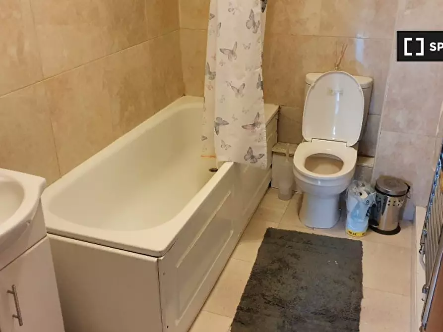 Immagine 6 di Camera condivisa in affitto  in Filigree Ct a Camberwell