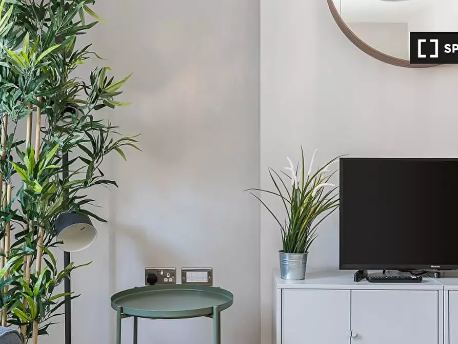 Immagine 3 di Appartamento in affitto  in Red Lion St a Camden Town