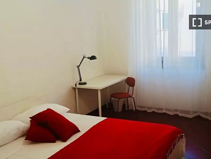 Immagine 19 di Camera condivisa in affitto  in Via Francesco Calzolari a Firenze