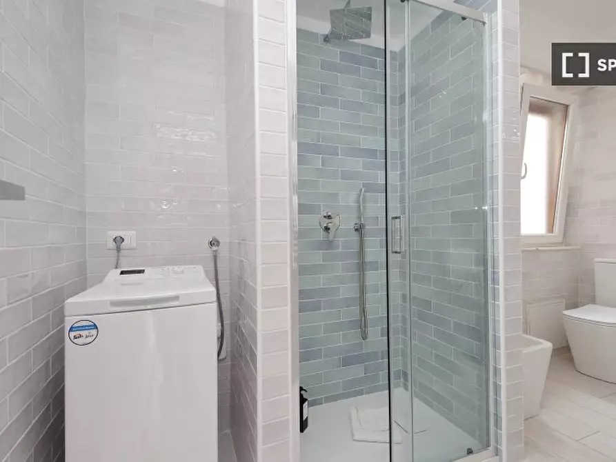 Immagine 16 di Appartamento in affitto  in Viale Ammiraglio del Bono a Roma