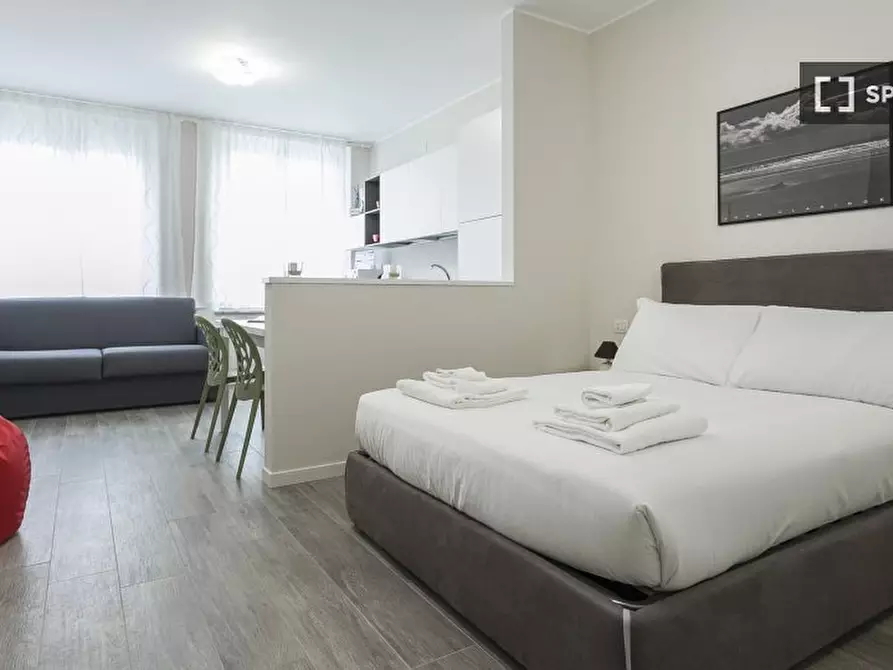 Immagine 2 di Appartamento in affitto  in Piazzale Luigi Cadorna a Milano