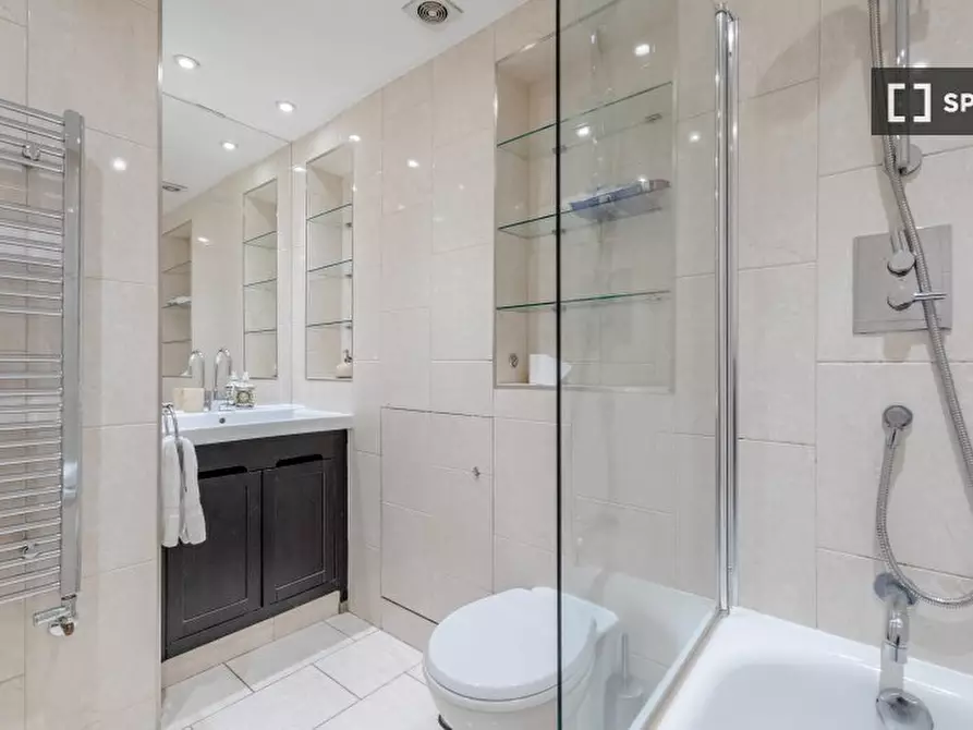 Immagine 7 di Appartamento in affitto  in Earls Ct Rd a Kensington