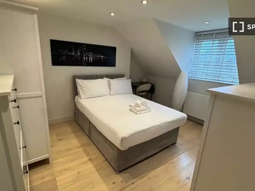 Immagine 1 di Appartamento in affitto  in flat a Camden Town