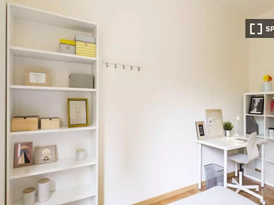 Immagine 5 di Camera condivisa in affitto  in Via Leone Tolstoi a Milano