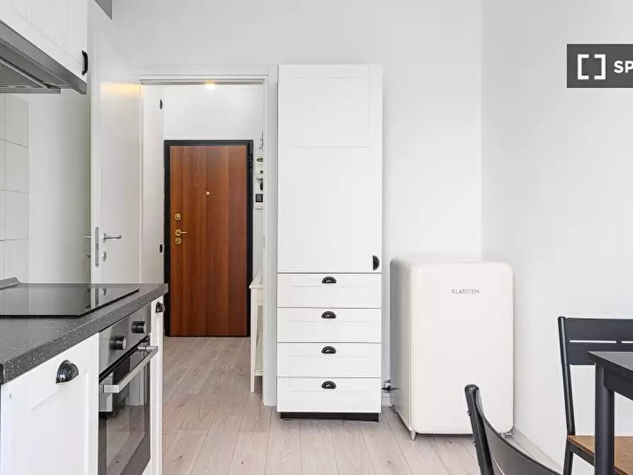 Immagine 8 di Ufficio in affitto  in Via Gressoney a Milano