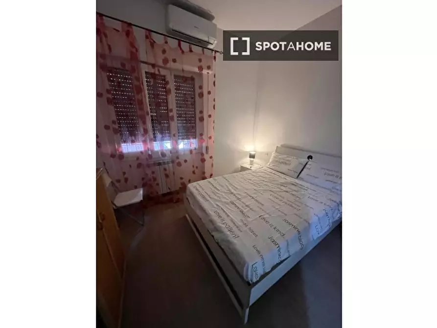 Immagine 15 di Appartamento in affitto  in Via Rocca di Papa a Roma