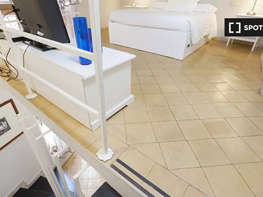 Immagine 5 di Ufficio in affitto  in Via Giulia a Roma