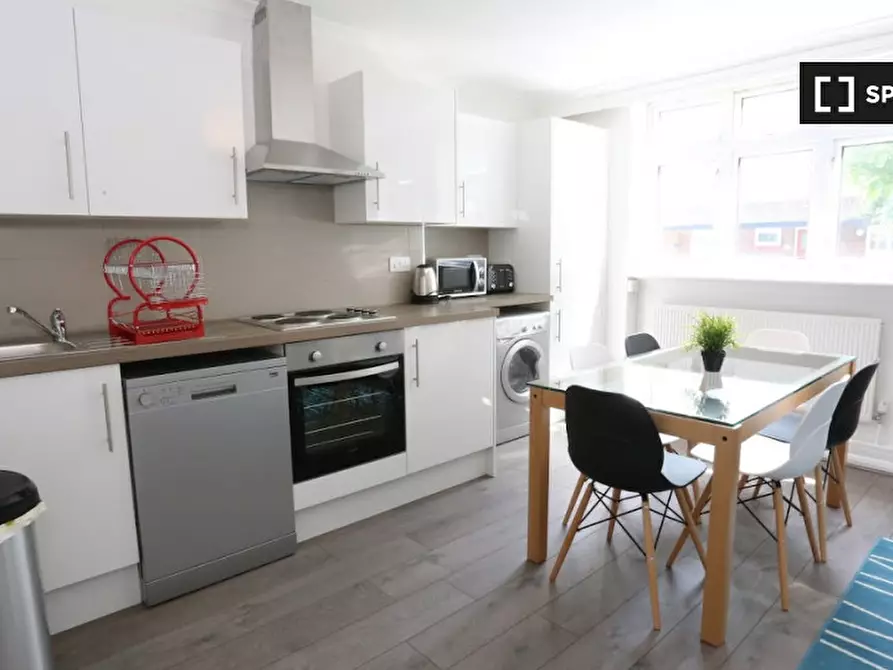 Immagine 16 di Camera condivisa in affitto  in Morant Street a Poplar