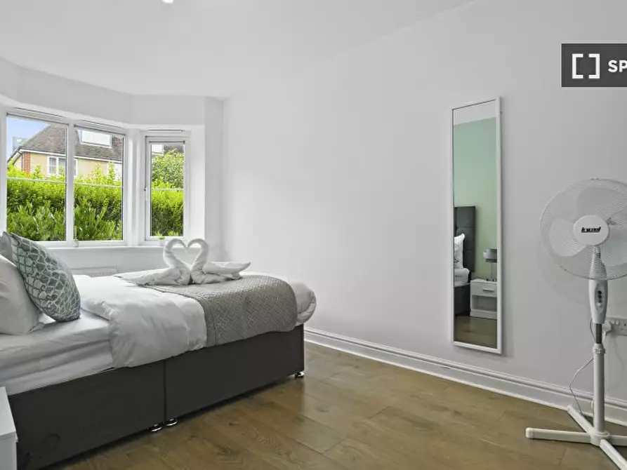 Immagine 11 di Appartamento in affitto  in Three Valleys Way a Potters Bar