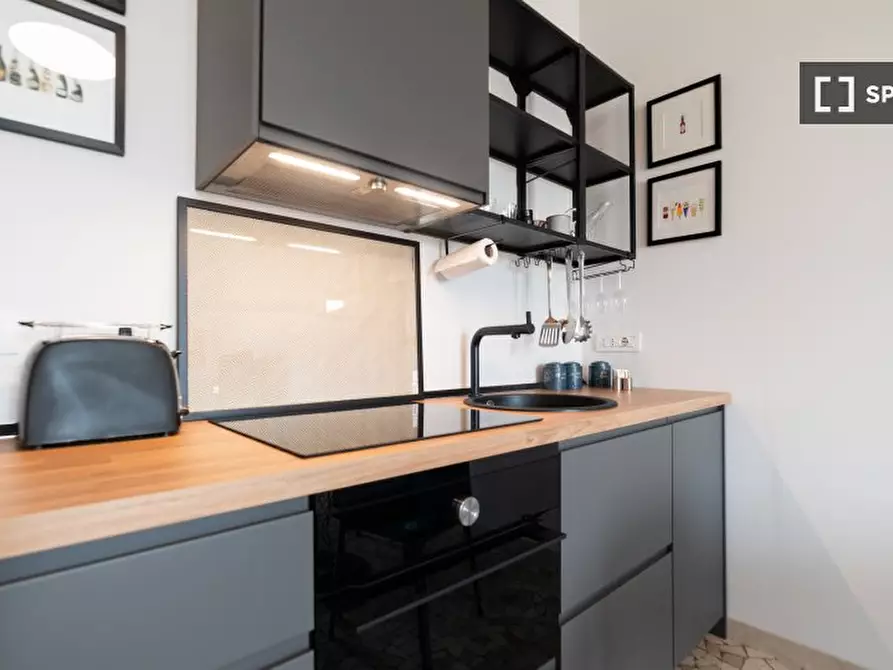 Immagine 17 di Appartamento in affitto  in Via Edmondo de Amicis a Milano