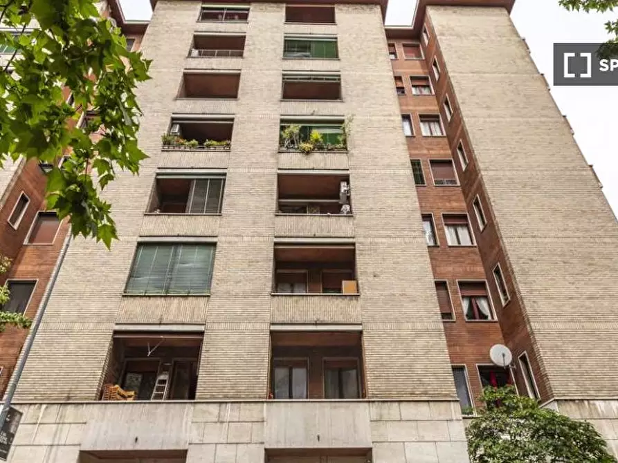 Immagine 18 di Camera condivisa in affitto  in Via Lorenteggio a Milano