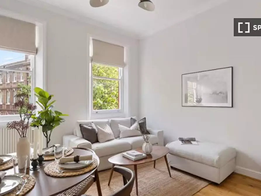 Immagine 1 di Appartamento in affitto  in flat a Kensington