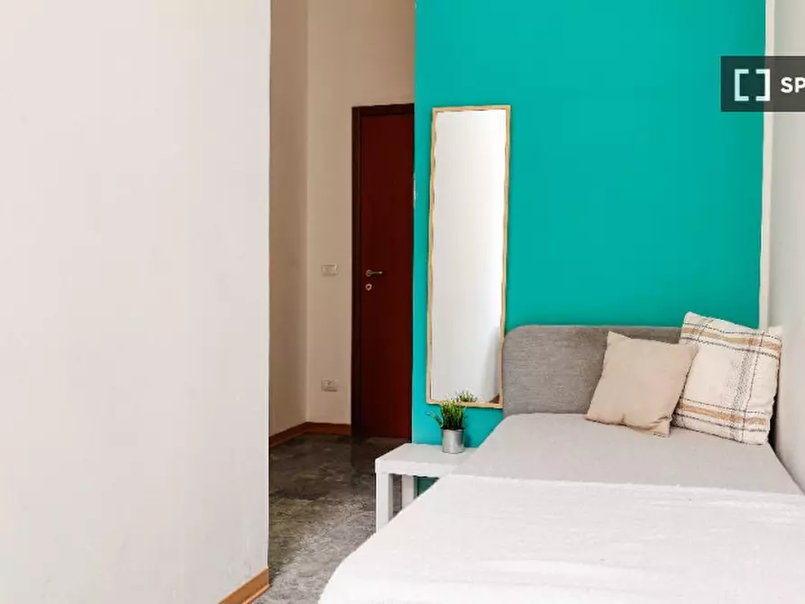 Immagine 2 di Camera condivisa in affitto  in Viale Quirico Filopanti a Bologna