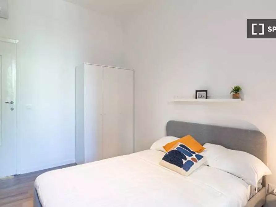 Immagine 6 di Camera condivisa in affitto  in Via Savona a Milano