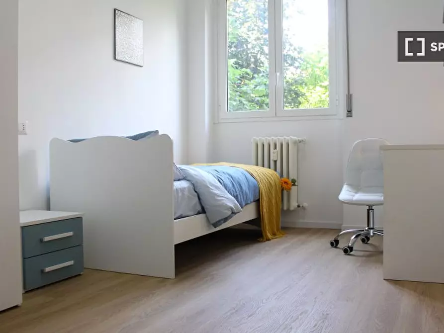 Immagine 2 di Camera condivisa in affitto  in Via Privata Paternò a Milano