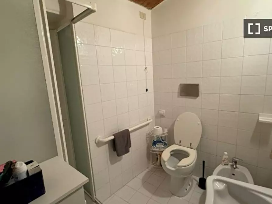 Immagine 7 di Camera condivisa in affitto  in Via Pisana a Firenze