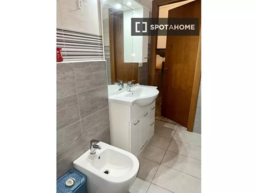 Immagine 3 di Appartamento in affitto  in Via Aversa a Roma