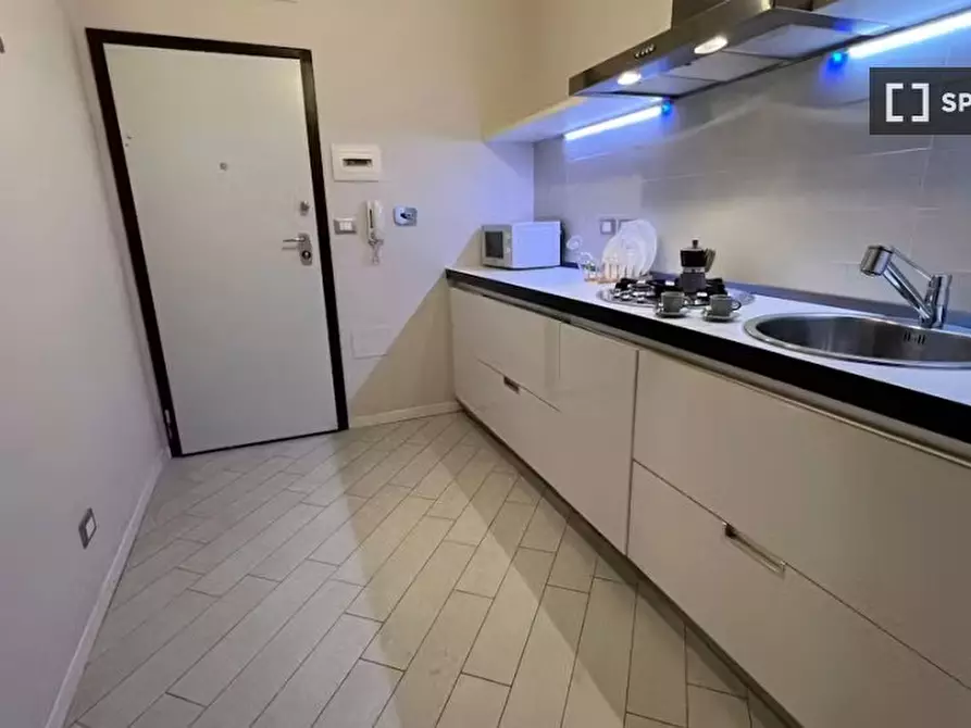 Immagine 7 di Ufficio in affitto  in Via Castiglione a Bologna
