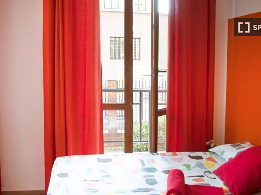 Immagine 3 di Camera condivisa in affitto  in Via Bassini a Milano