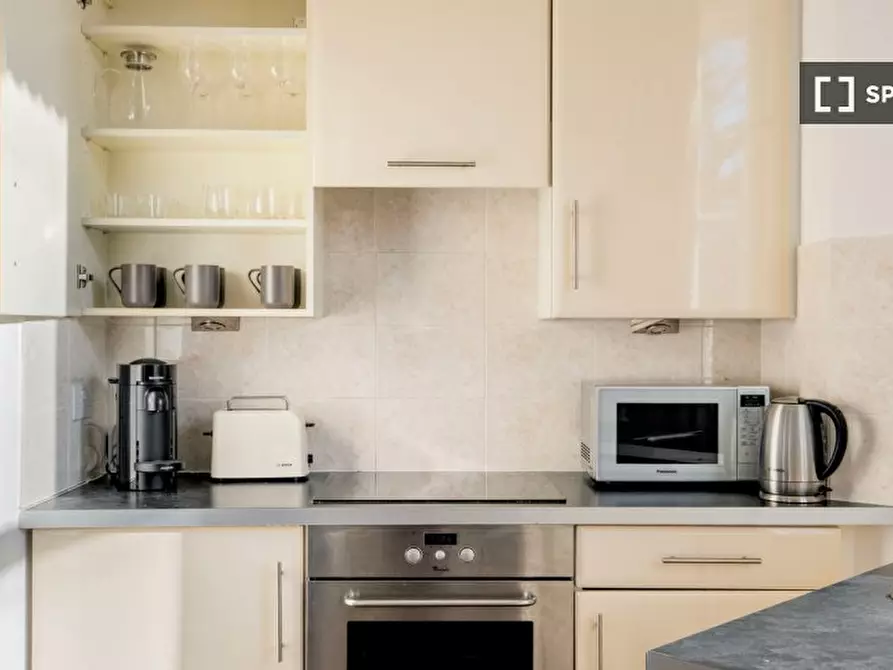 Immagine 8 di Appartamento in affitto  in Earls Ct Rd a Kensington