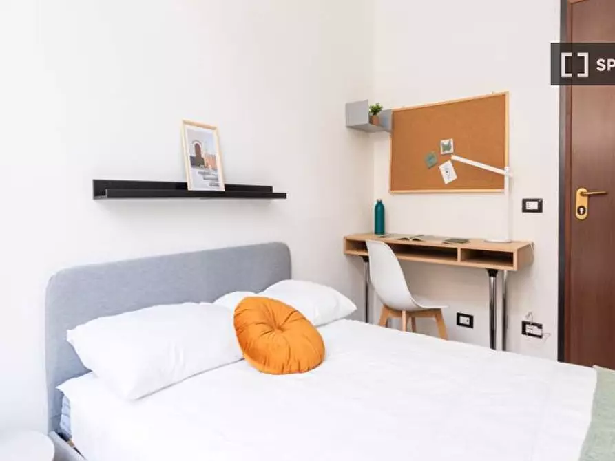 Immagine 3 di Camera condivisa in affitto  in Via Col di Lana a Milano