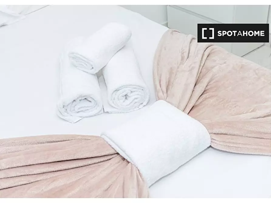 Immagine 8 di Ufficio in affitto  in Flat a Barnet