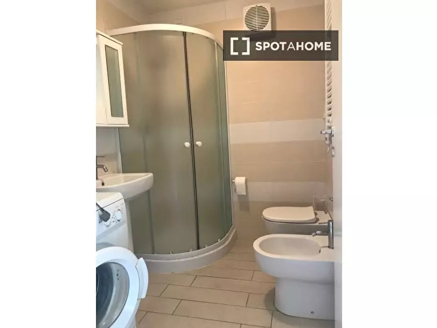 Immagine 10 di Camera condivisa in affitto  in Via Privata Simone Schiaffino a Milano