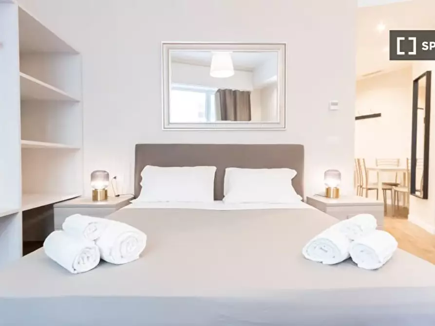 Immagine 4 di Appartamento in affitto  in Via Santa Maria Valle a Milano