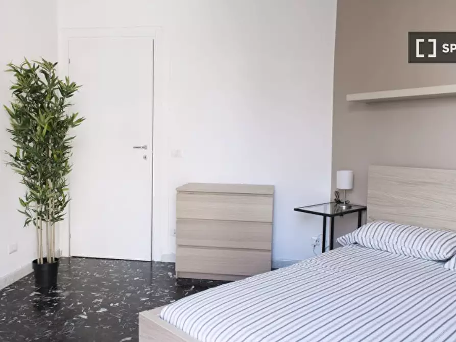 Immagine 1 di Camera condivisa in affitto  in Largo Giovan Battista Scalabrini a Milano
