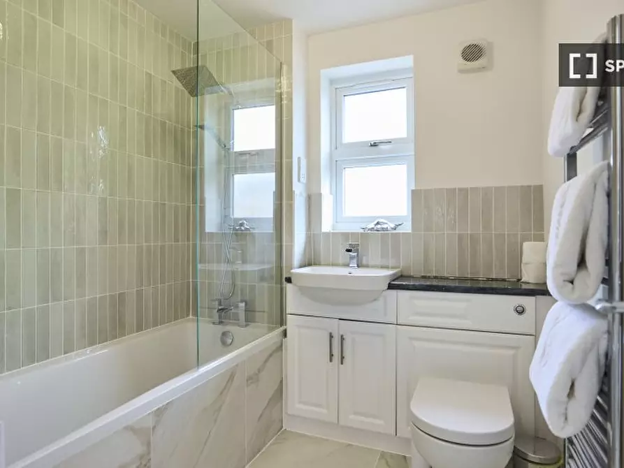 Immagine 9 di Appartamento in affitto  in Basevi Way a Lewisham