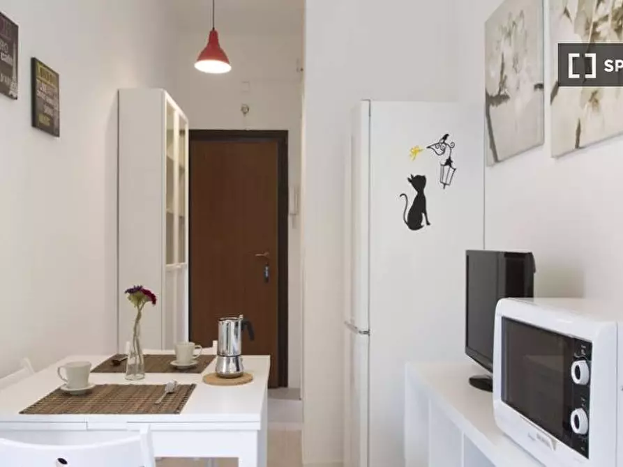 Immagine 16 di Camera condivisa in affitto  in Via Salvatore Barzilai a Milano