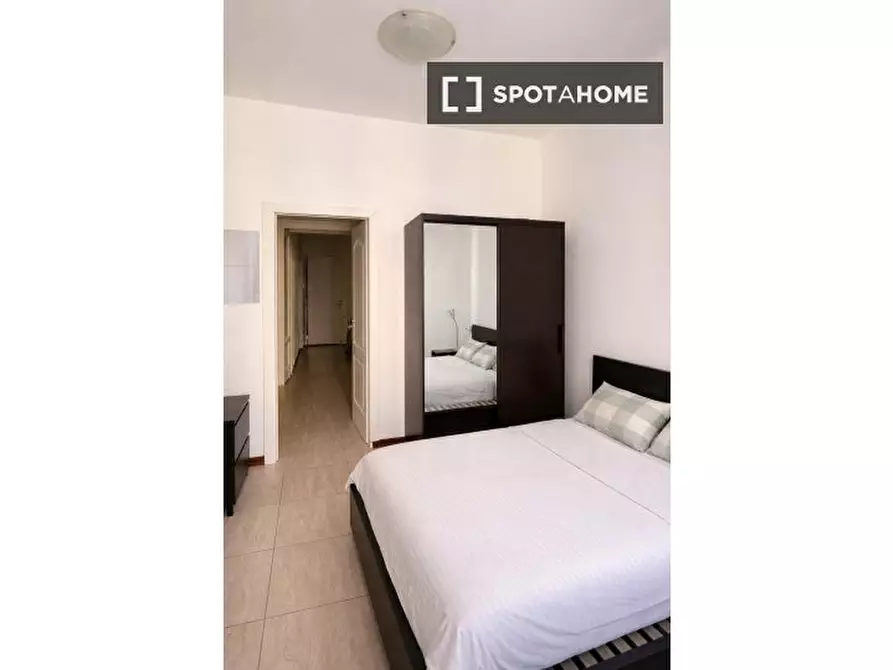 Immagine 2 di Camera condivisa in affitto  in Via Marco D'Oggiono a Milano