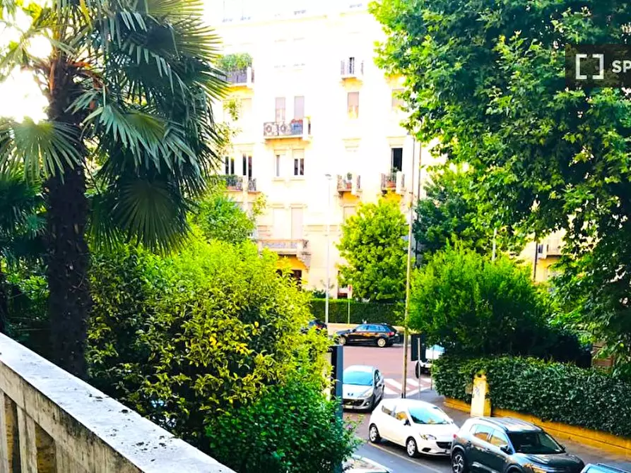 Immagine 3 di Camera condivisa in affitto  in Via Carlo Crivelli a Milano