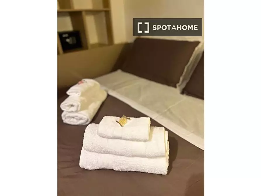 Immagine 15 di Ufficio in affitto  in Via Sapri a Roma