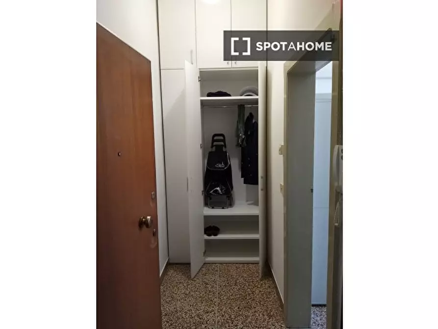 Immagine 11 di Appartamento in affitto  in Via Alfonso Torreggiani a Bologna