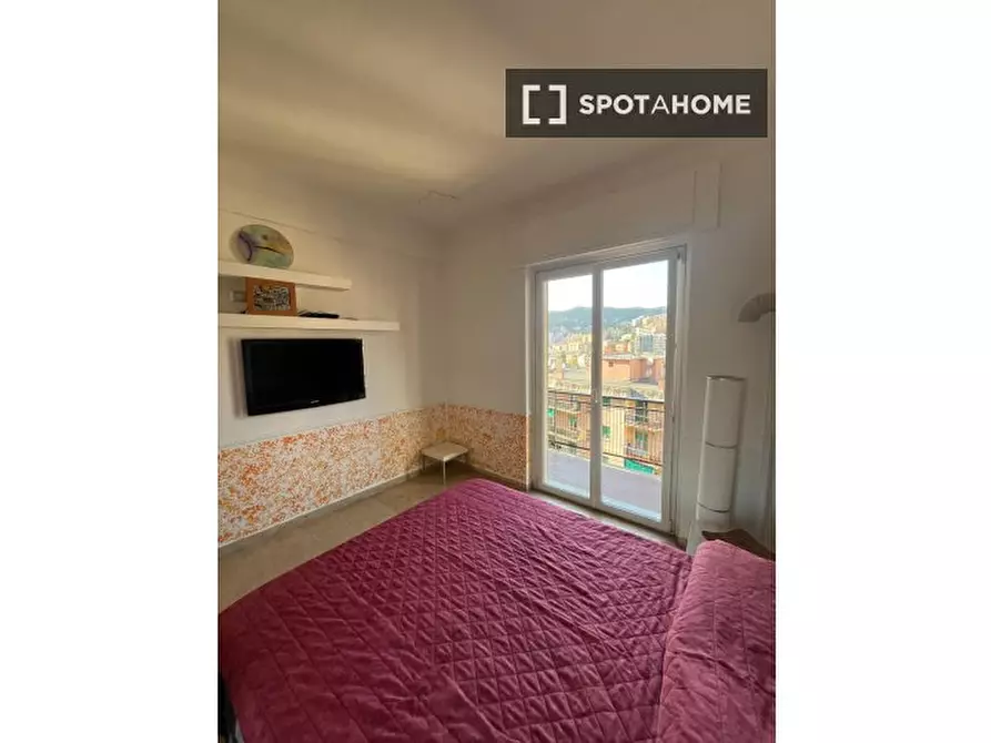 Immagine 5 di Camera condivisa in affitto  in Via Carmelo Onorato a Genova