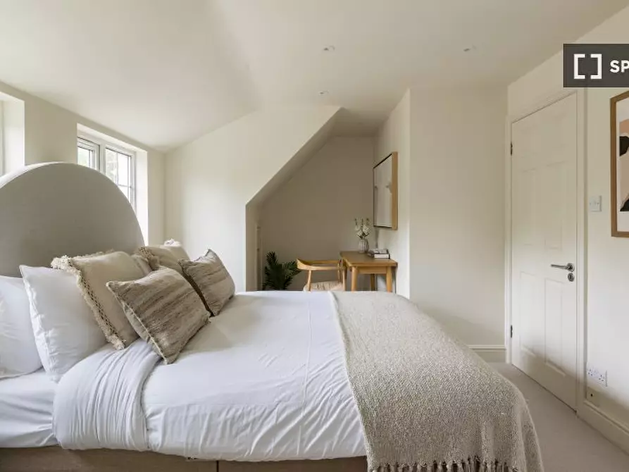 Immagine 3 di Appartamento in affitto  in Lyndhurst Avenue a Barnet