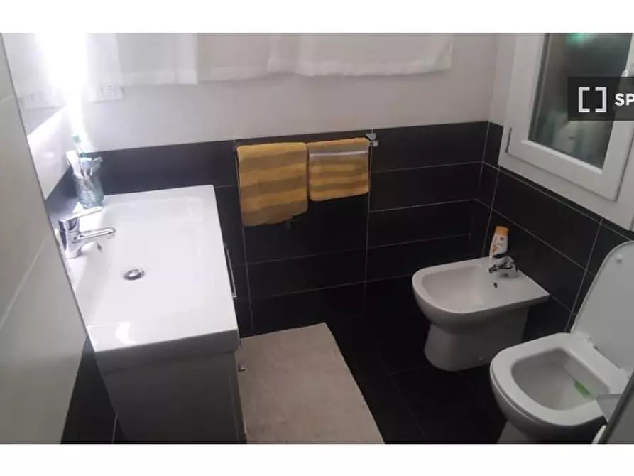 Immagine 4 di Camera condivisa in affitto  in C.so Indipendenza a Milano