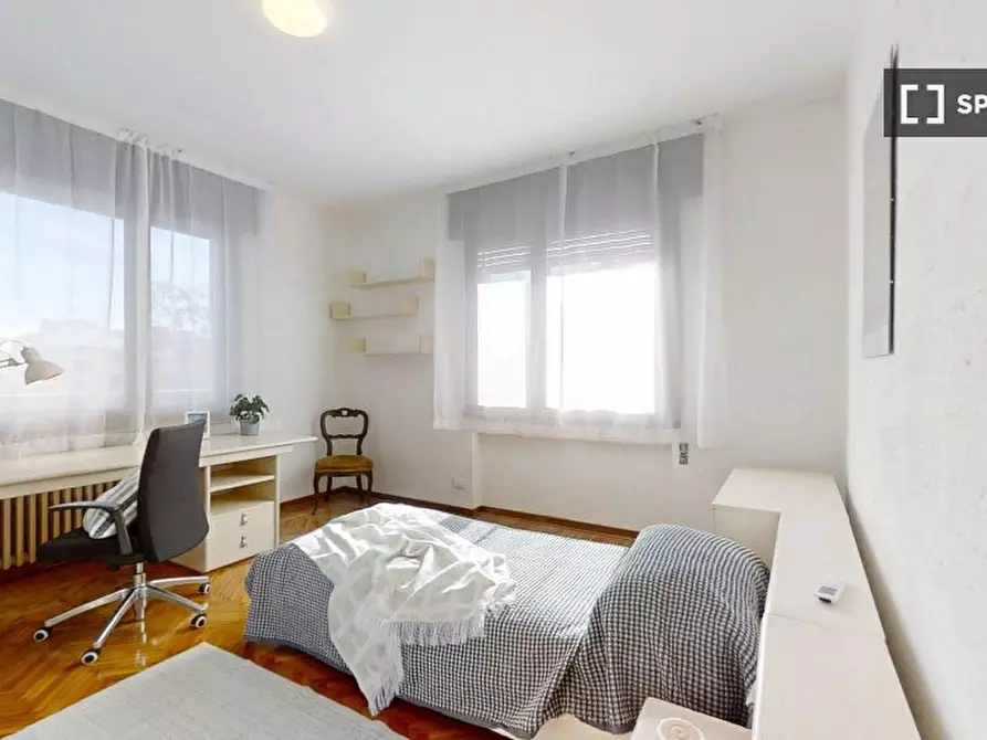 Immagine 1 di Camera condivisa in affitto  in VIA CERNAIA a Padova