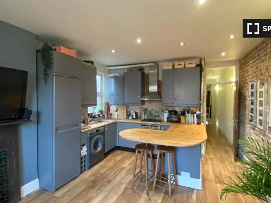 Immagine 12 di Camera condivisa in affitto  in Villiers Rd a Kingston Upon Thames