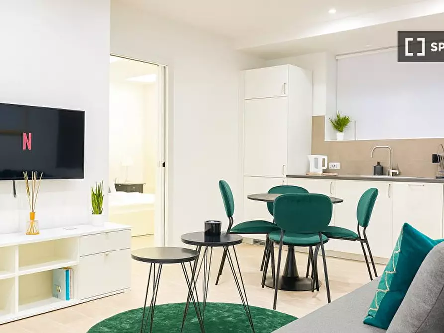 Immagine 2 di Appartamento in affitto  in Viale Legioni Romane a Milano