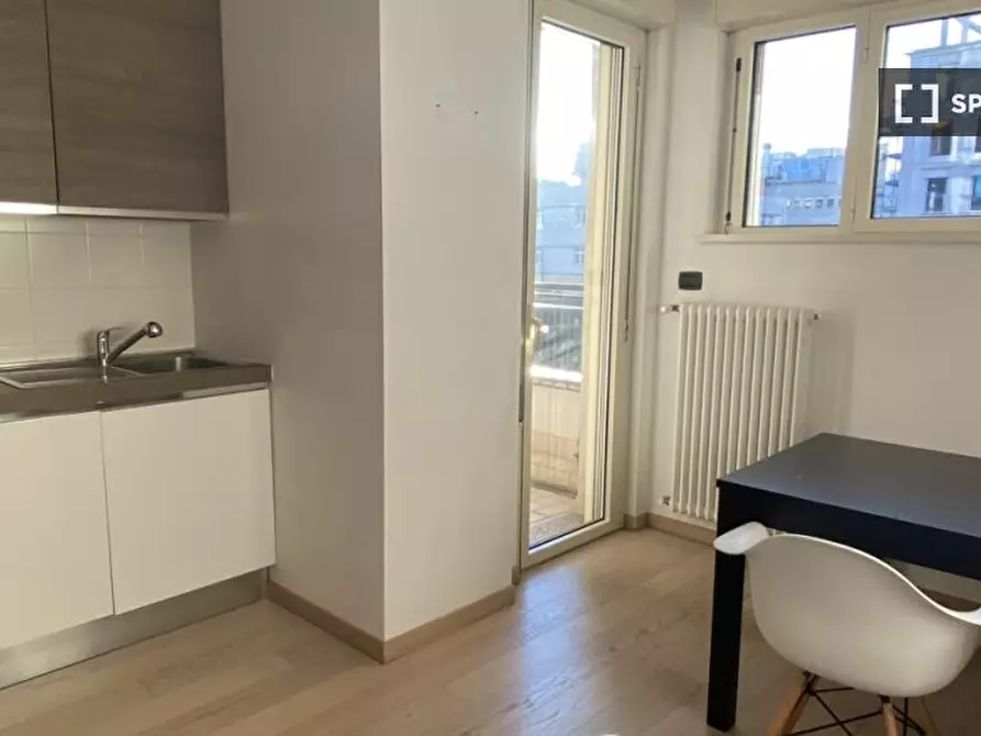 Immagine 2 di Appartamento in affitto  in Via Adamello a Milano