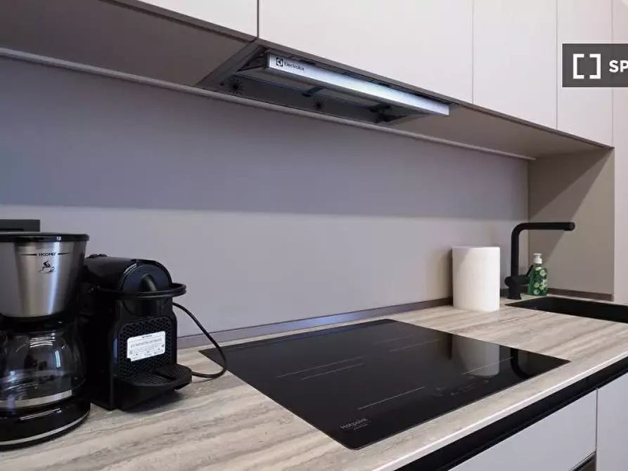 Immagine 11 di Ufficio in affitto  in Via Paolo Frisi a Milano