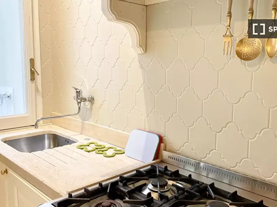 Immagine 11 di Camera condivisa in affitto  in LUNGARNO VESPUCCI a Firenze