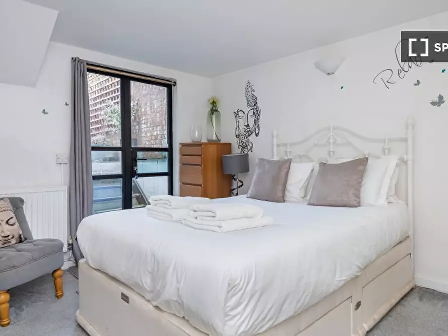 Immagine 10 di Appartamento in affitto  in Graham Road a Merton
