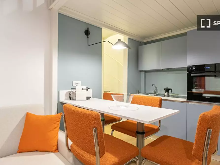 Immagine 6 di Ufficio in affitto  in Via Borromei a Milano