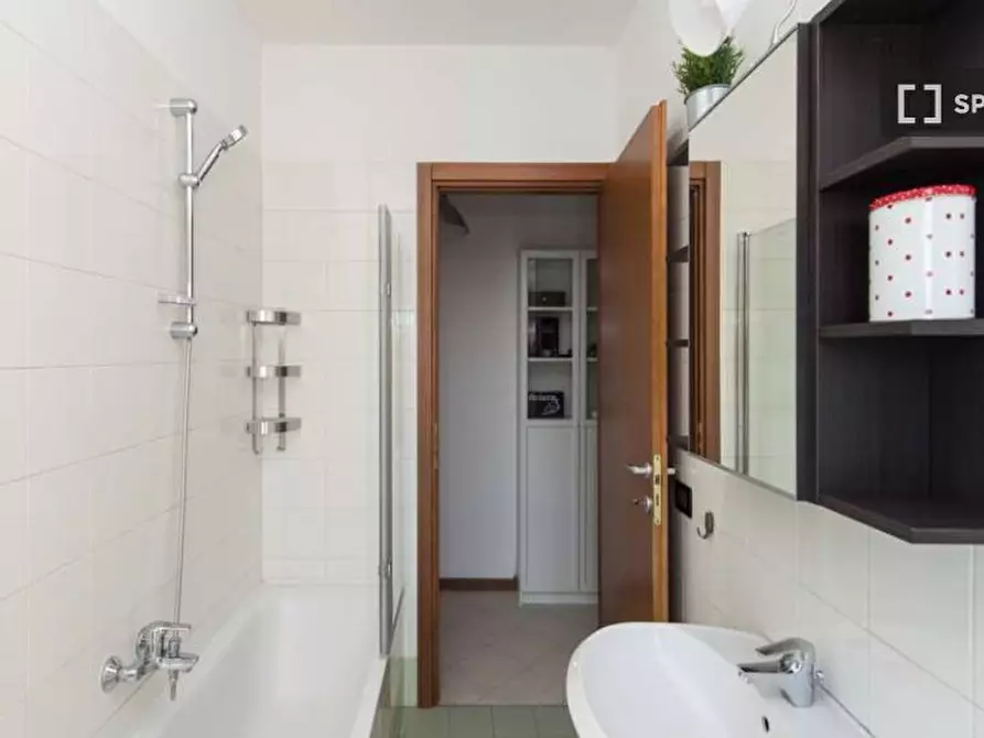 Immagine 11 di Camera condivisa in affitto  in Via Del Lavoro a Bologna