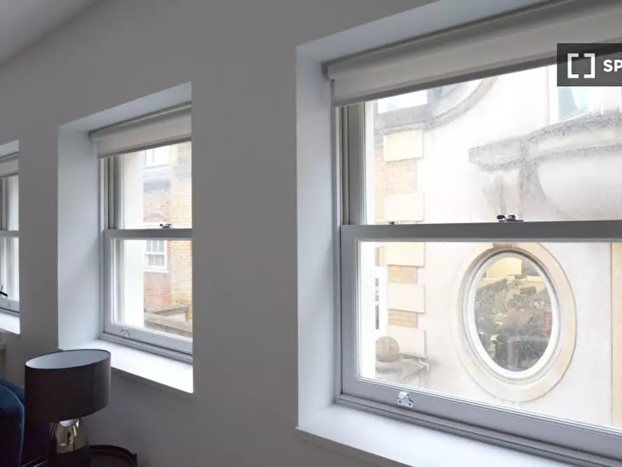 Immagine 4 di Appartamento in affitto  in Lovat Ln a 